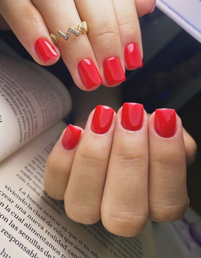 Manicura express Semipermanente 